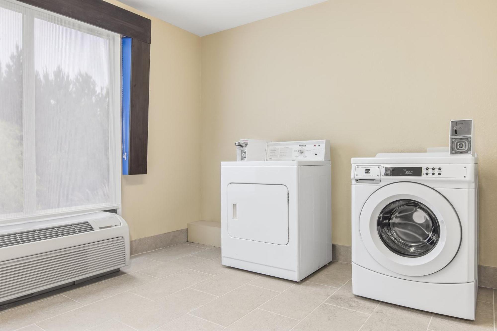 Holiday Inn Express & Suites - Hardeeville-Hilton Head By Ihg Esterno foto